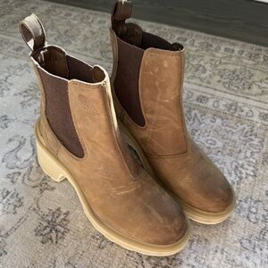 Sorel Hi-Line Heel Chelsea Waterproof Boots Brown Women's Size 6.5